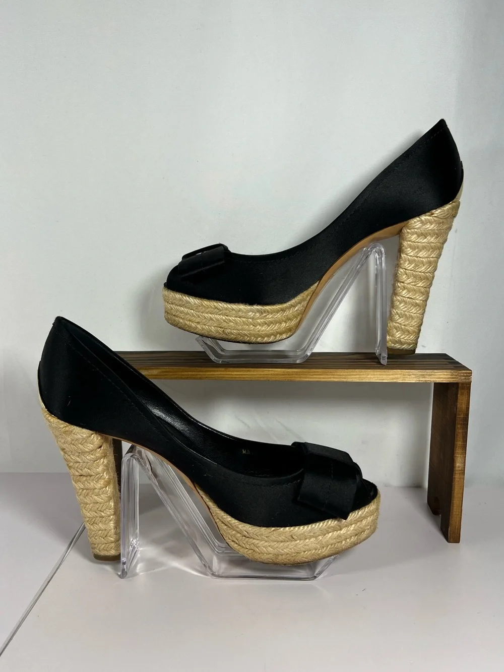 7246: Louis Vuitton Black Satin Espadrille Platform Pumps Heels Size 39